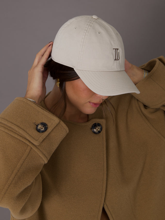 CHARLIE CAP