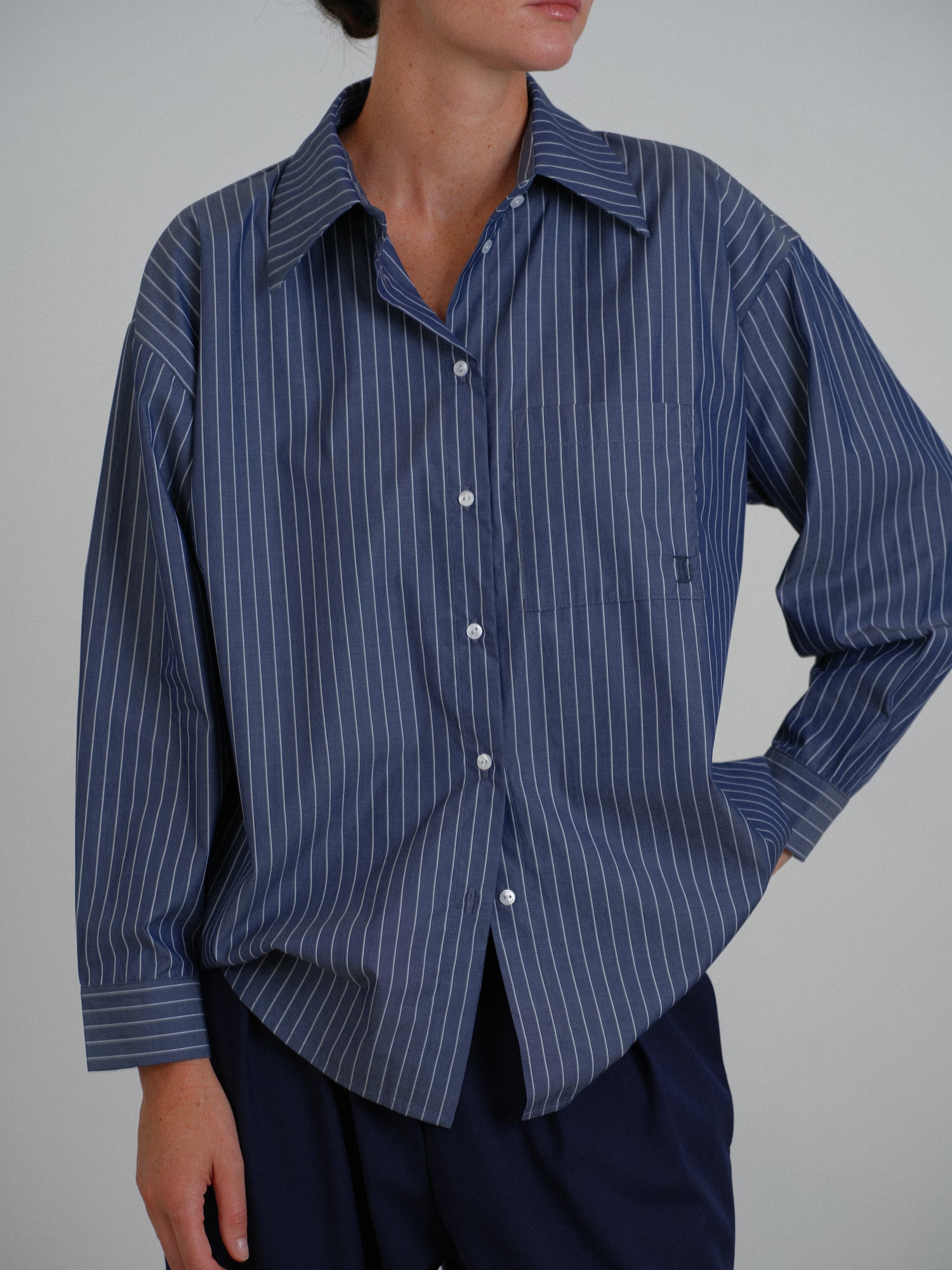 Anna shirt with blue stripes