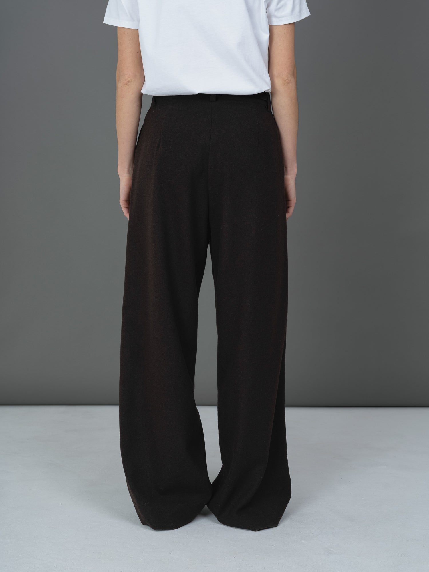 Woody pants brown