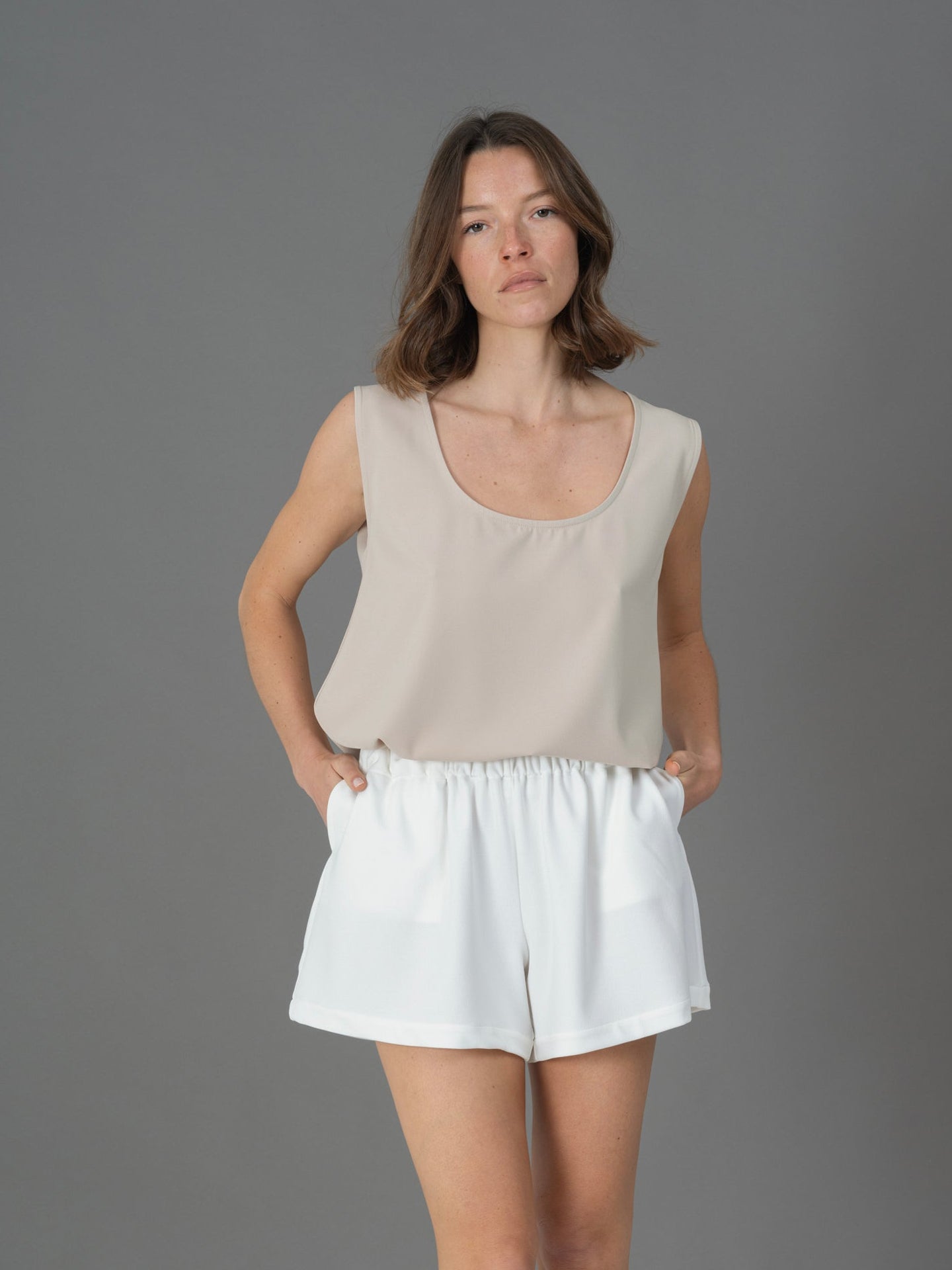 Clint white shorts