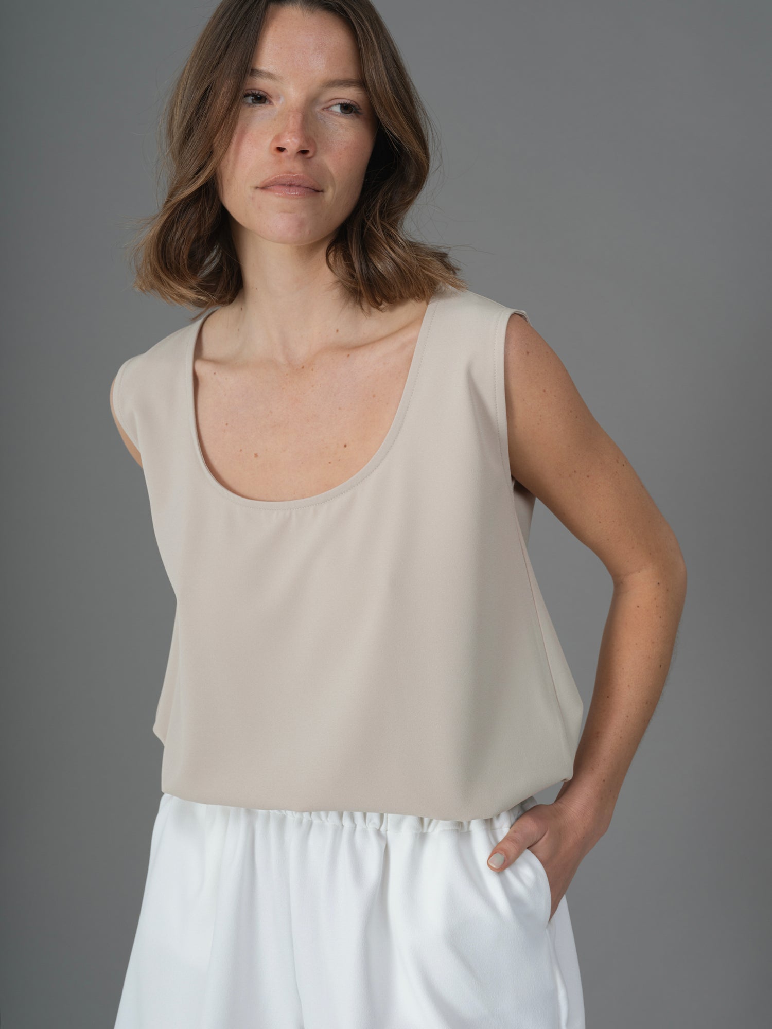 Betty top beige