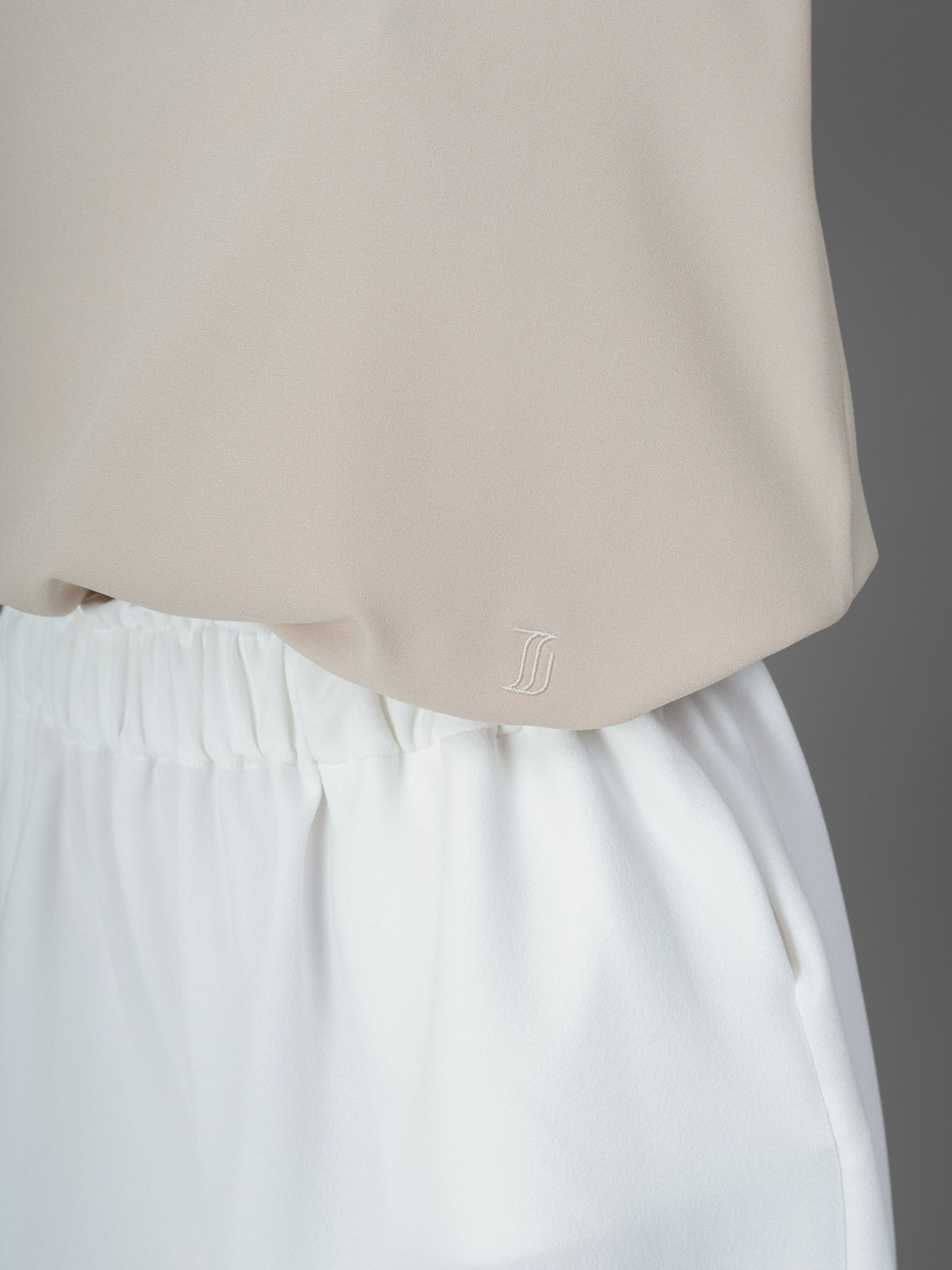 Clint white shorts