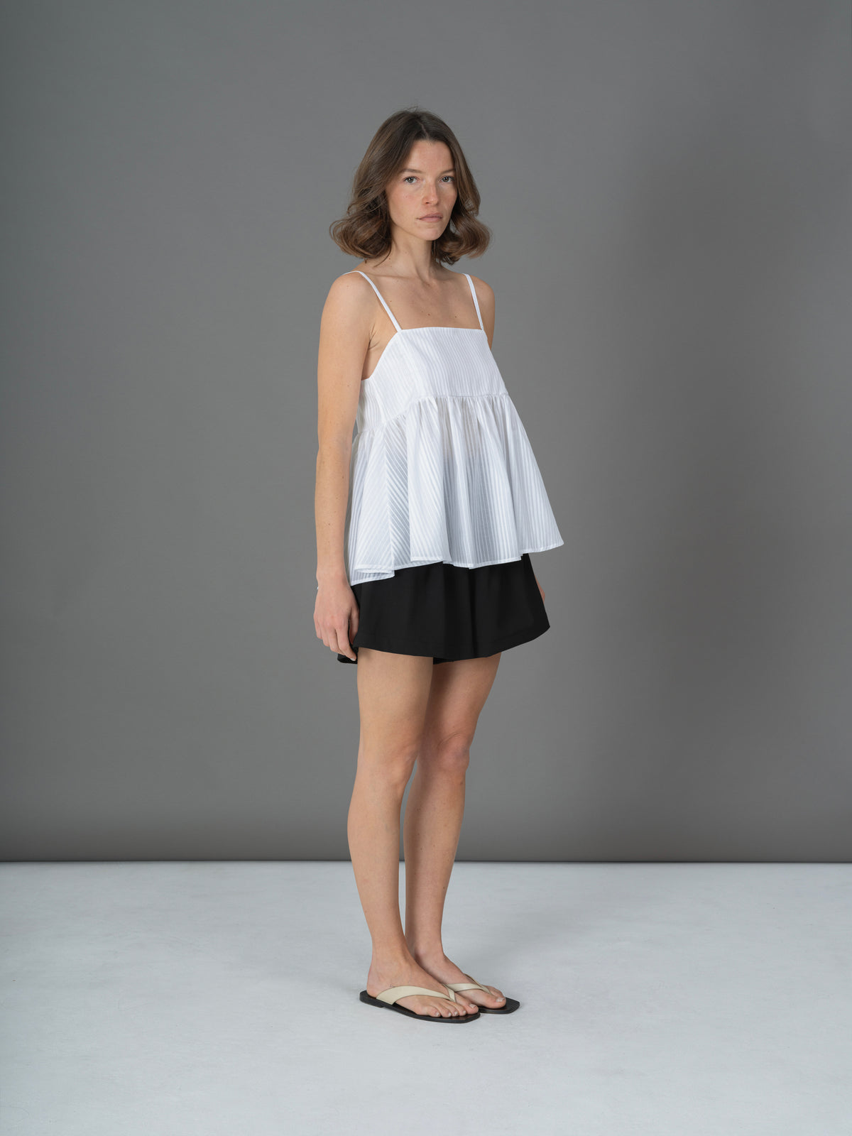 Claude top white