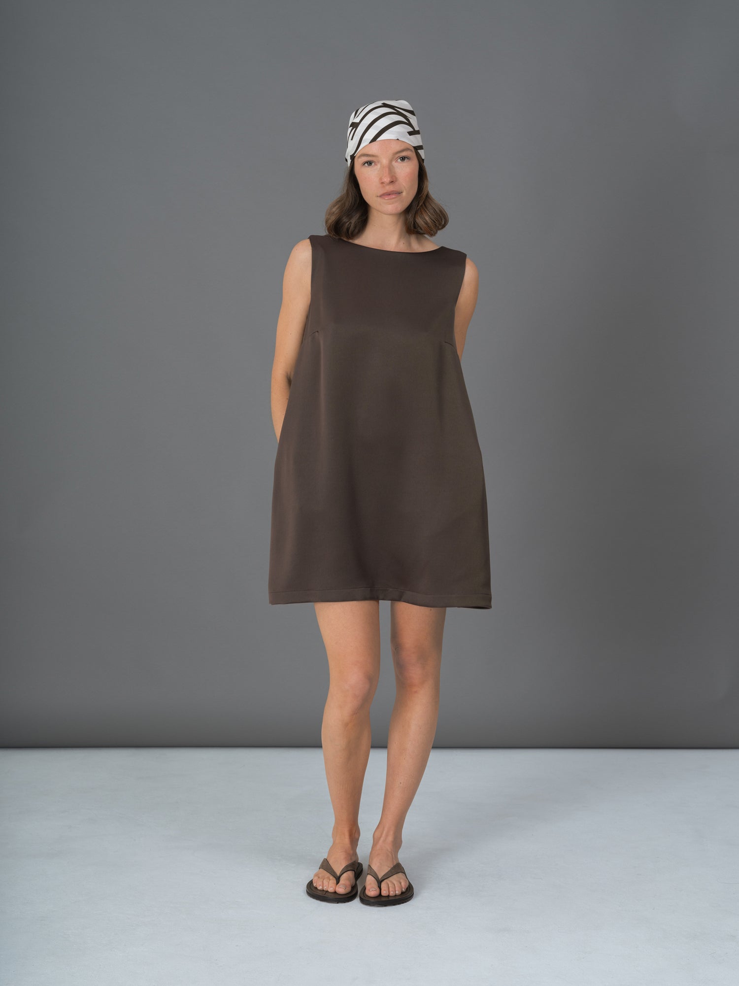 Elsa dress brown