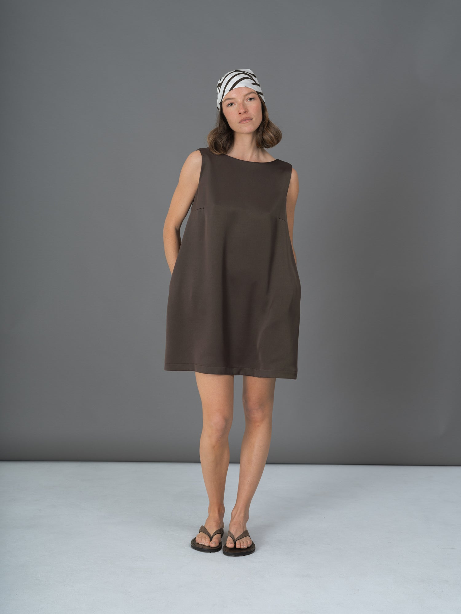 Elsa dress brown