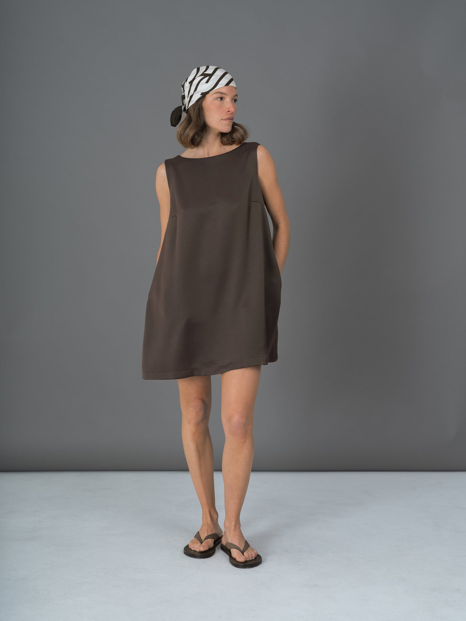Elsa dress brown