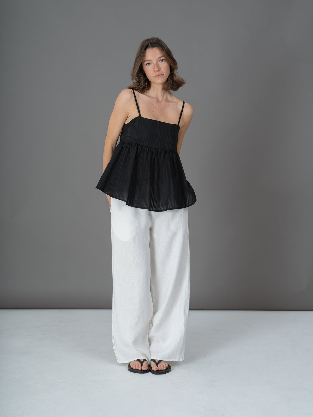 Claude top black