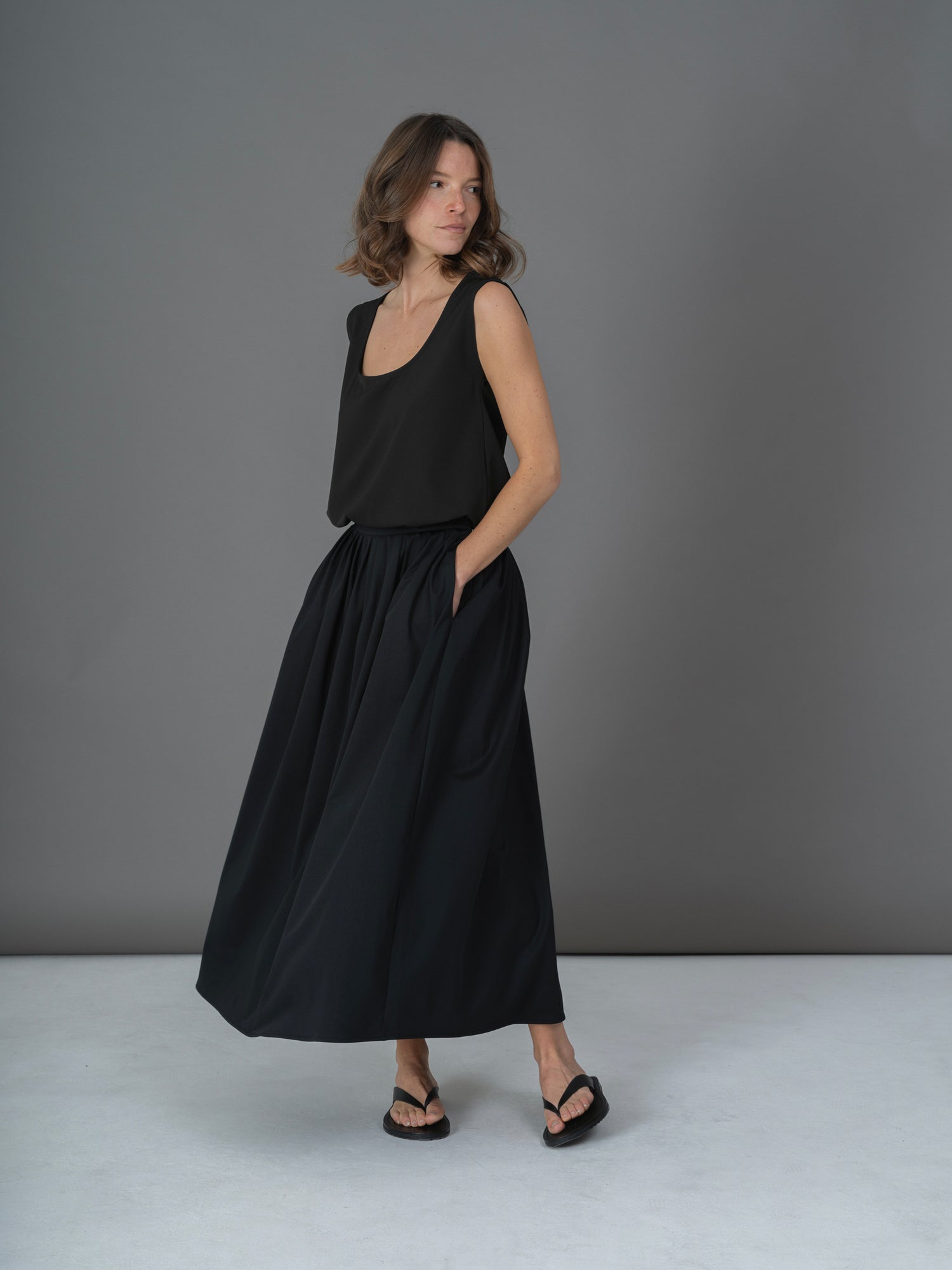 Rita skirt black