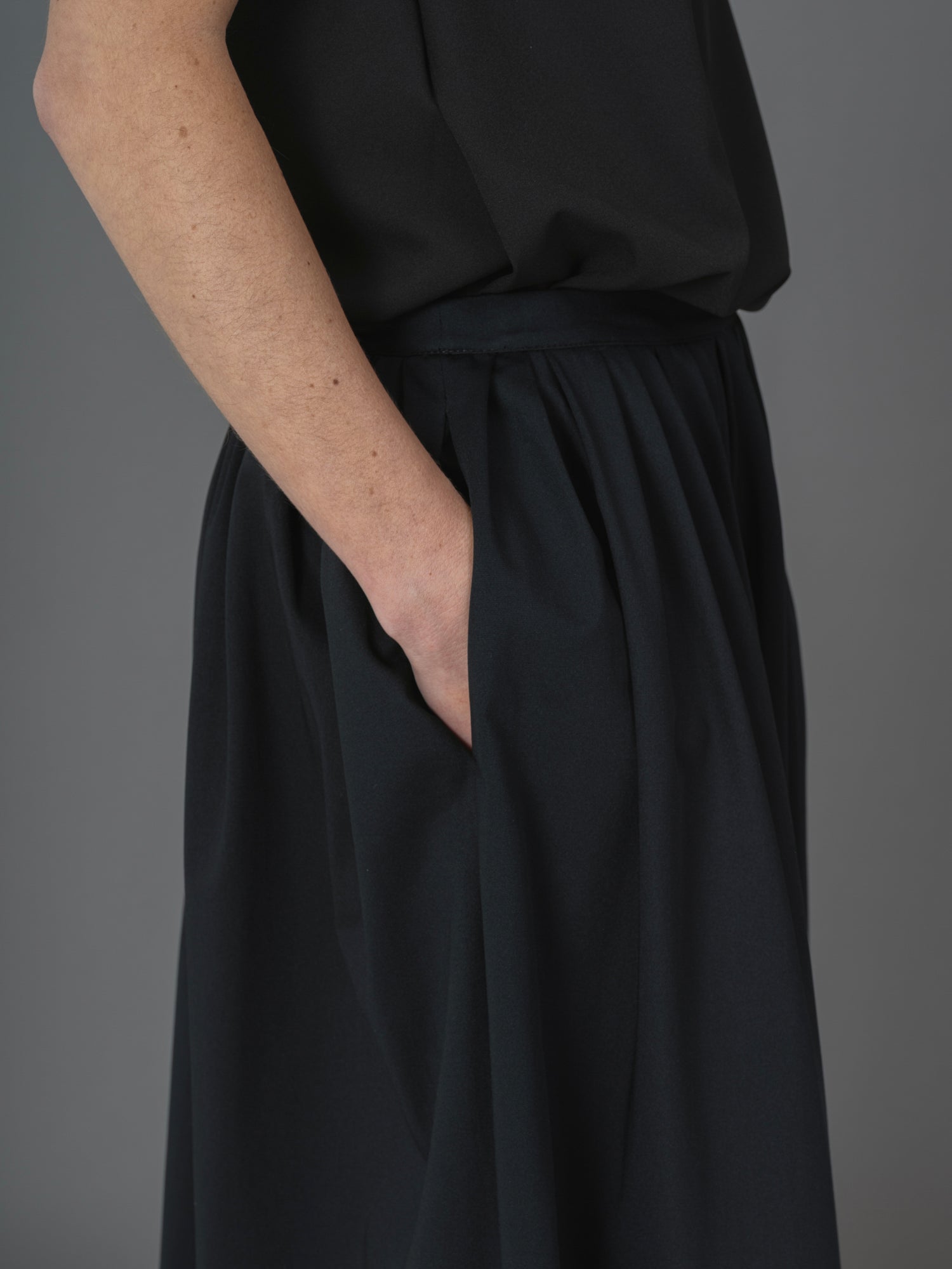 Rita skirt black