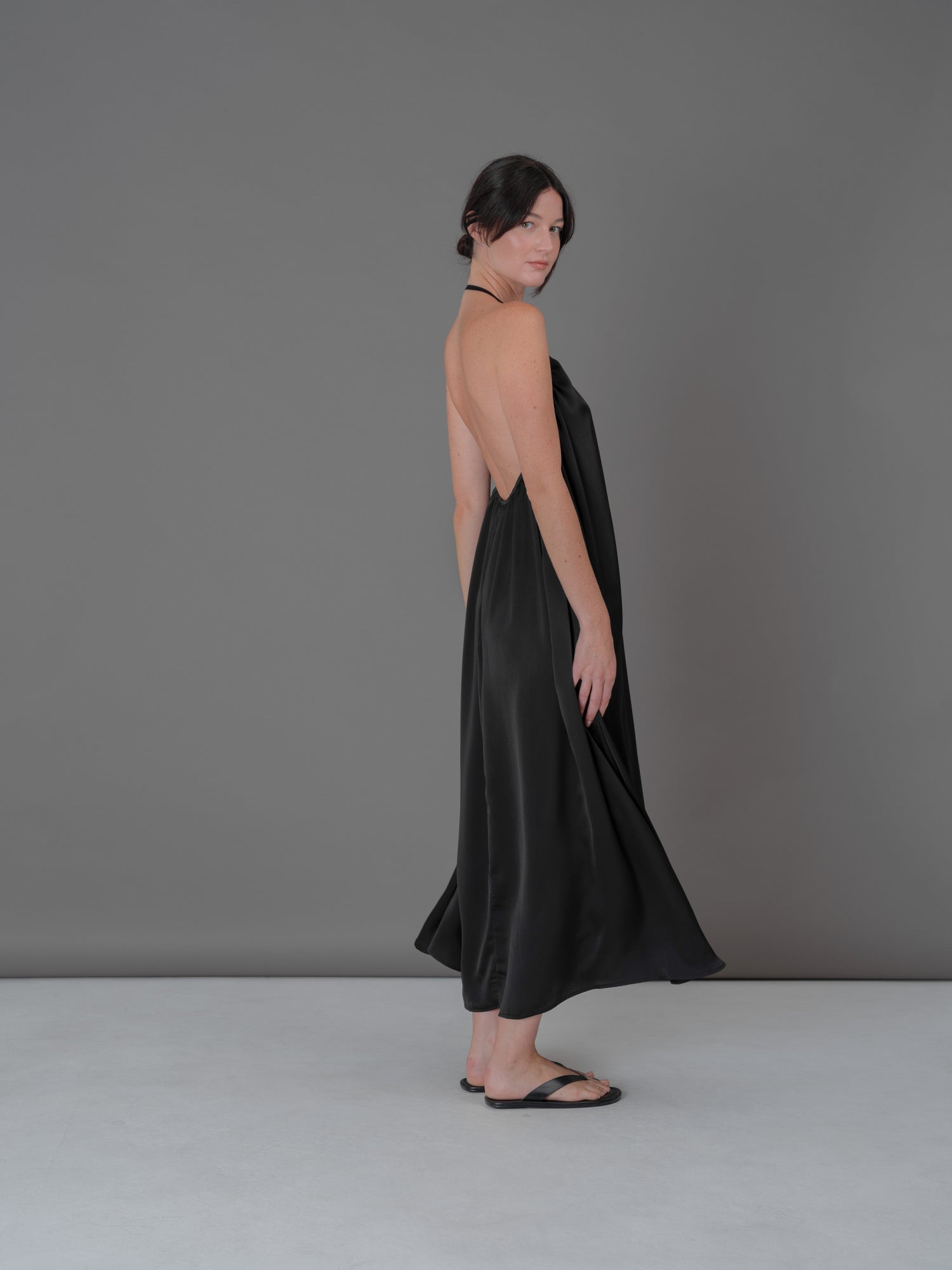 Moon dress black