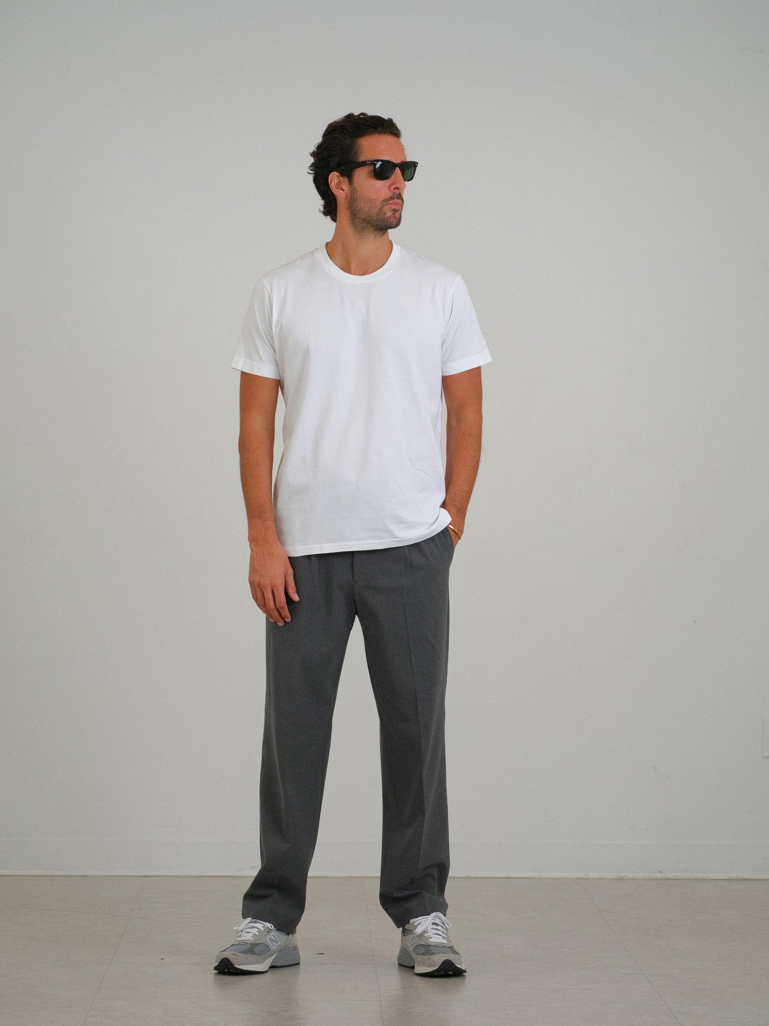 Men T-shirt white