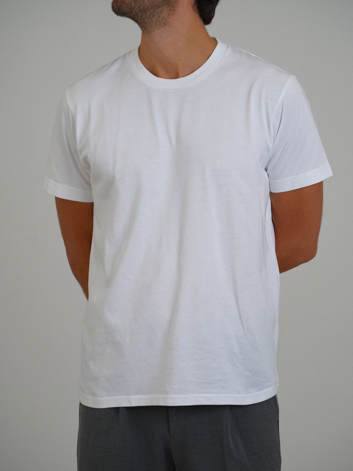 Men T-shirt white