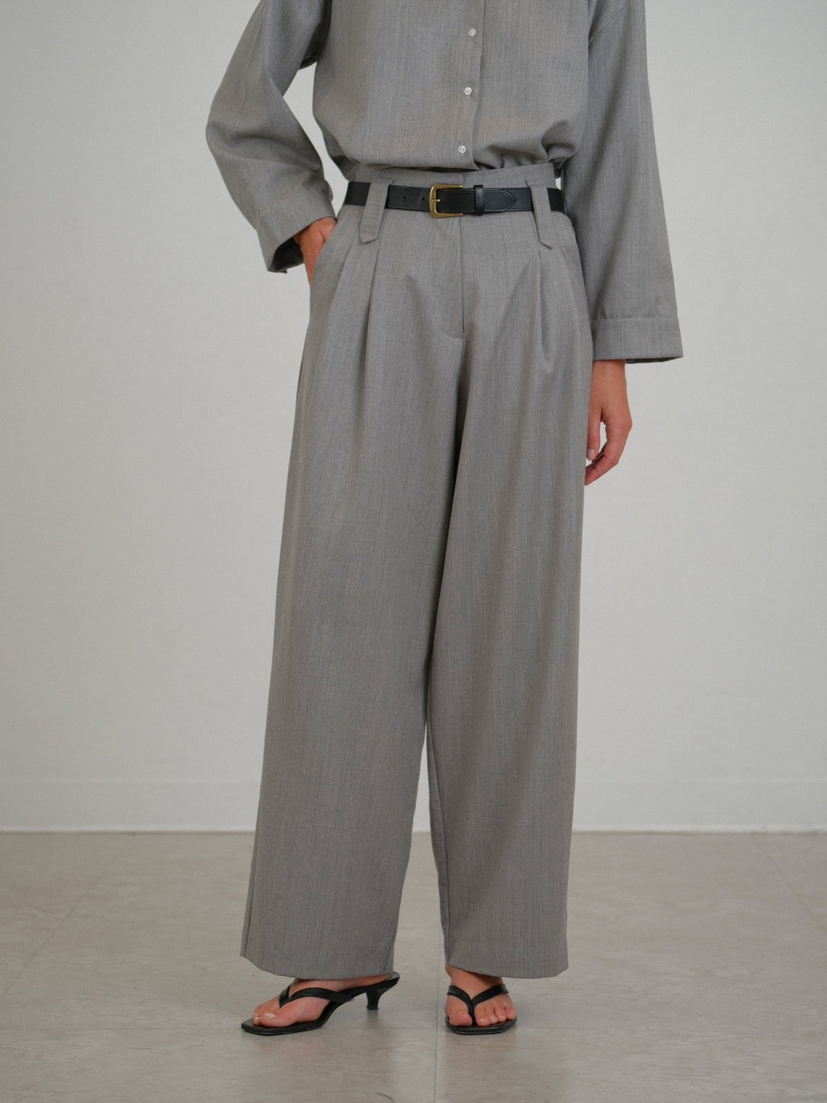 Andre pants light grey
