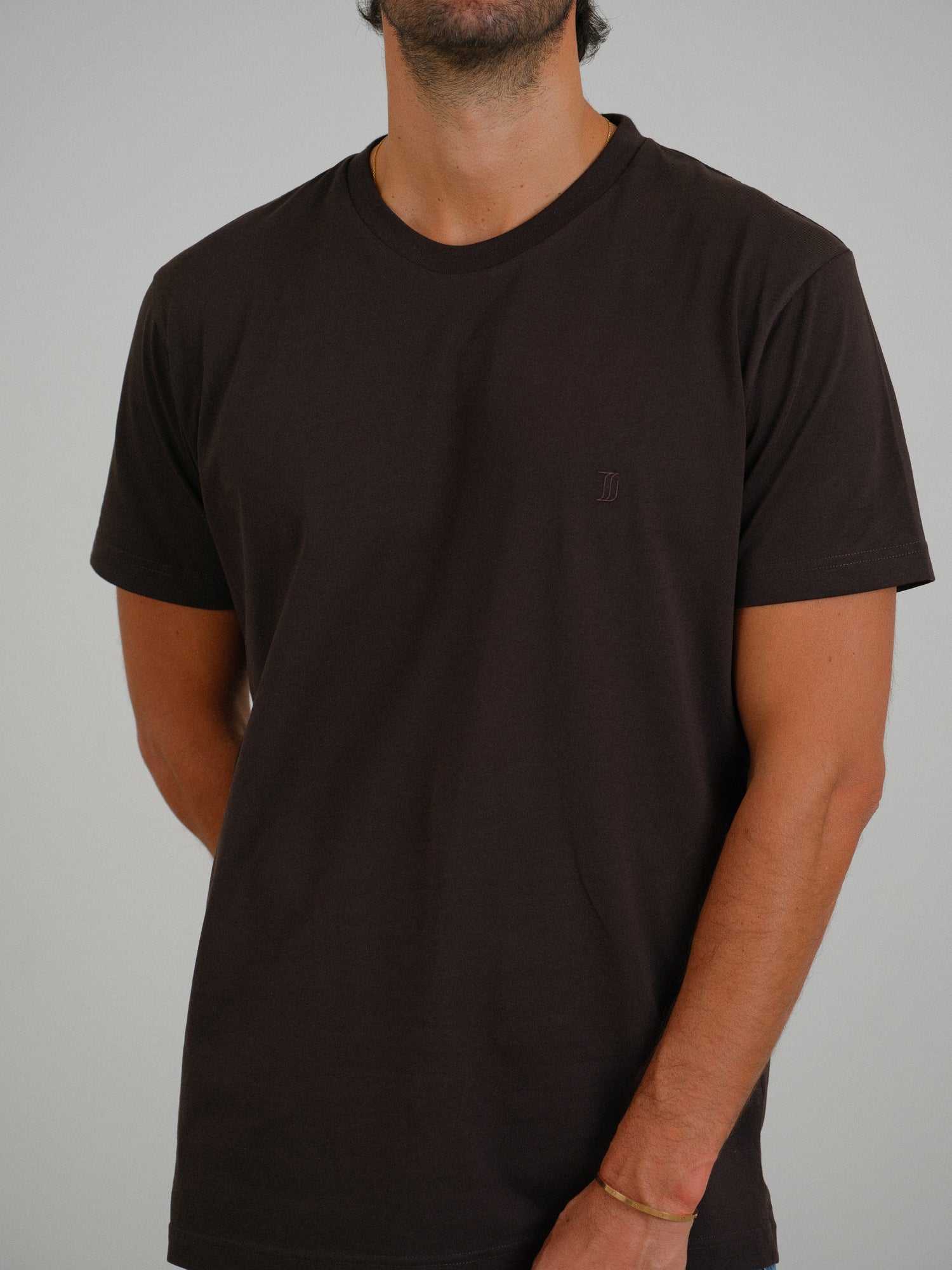 Men T-shirt brown