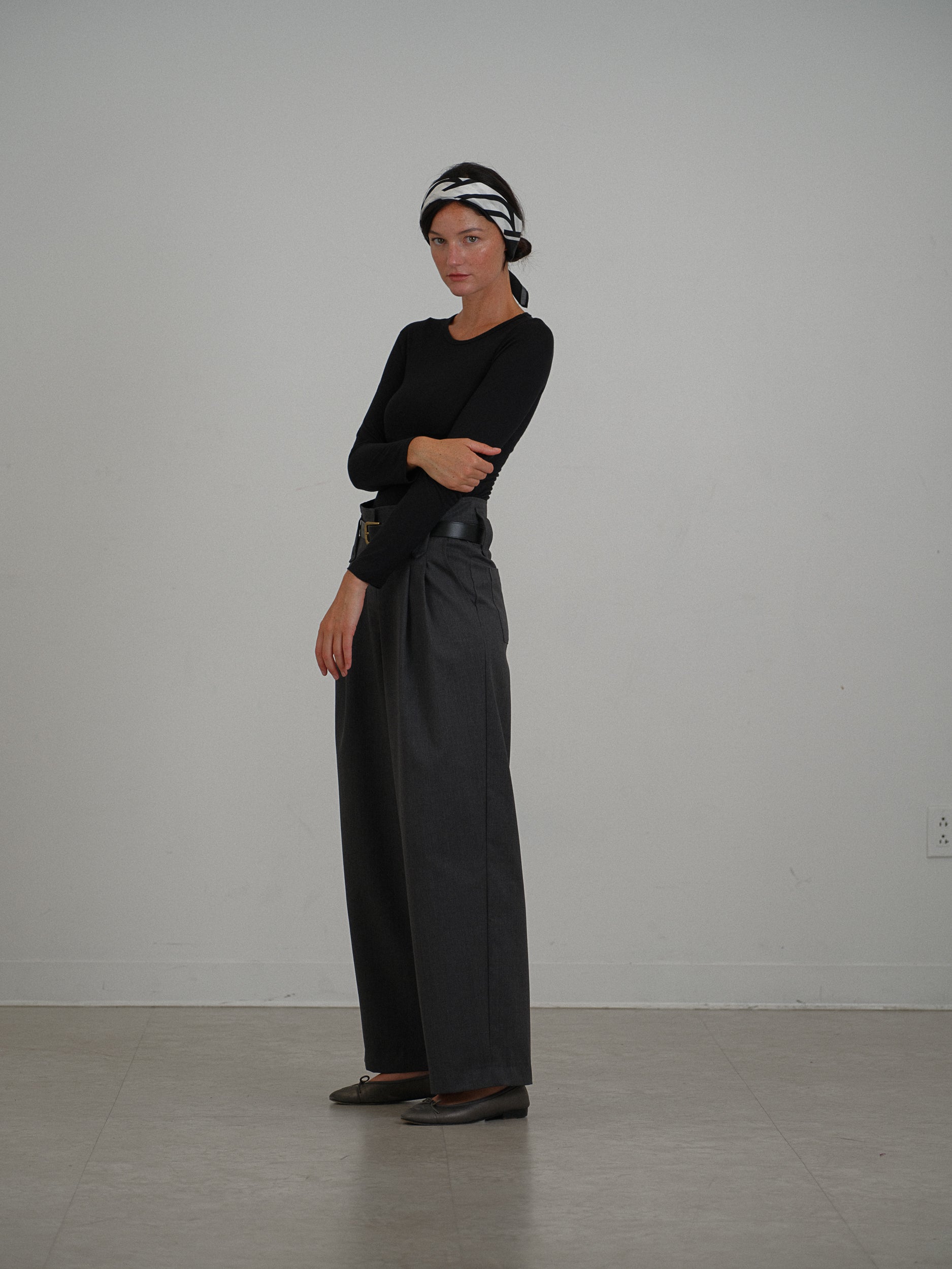 ANDRE PANTS DARK GREY