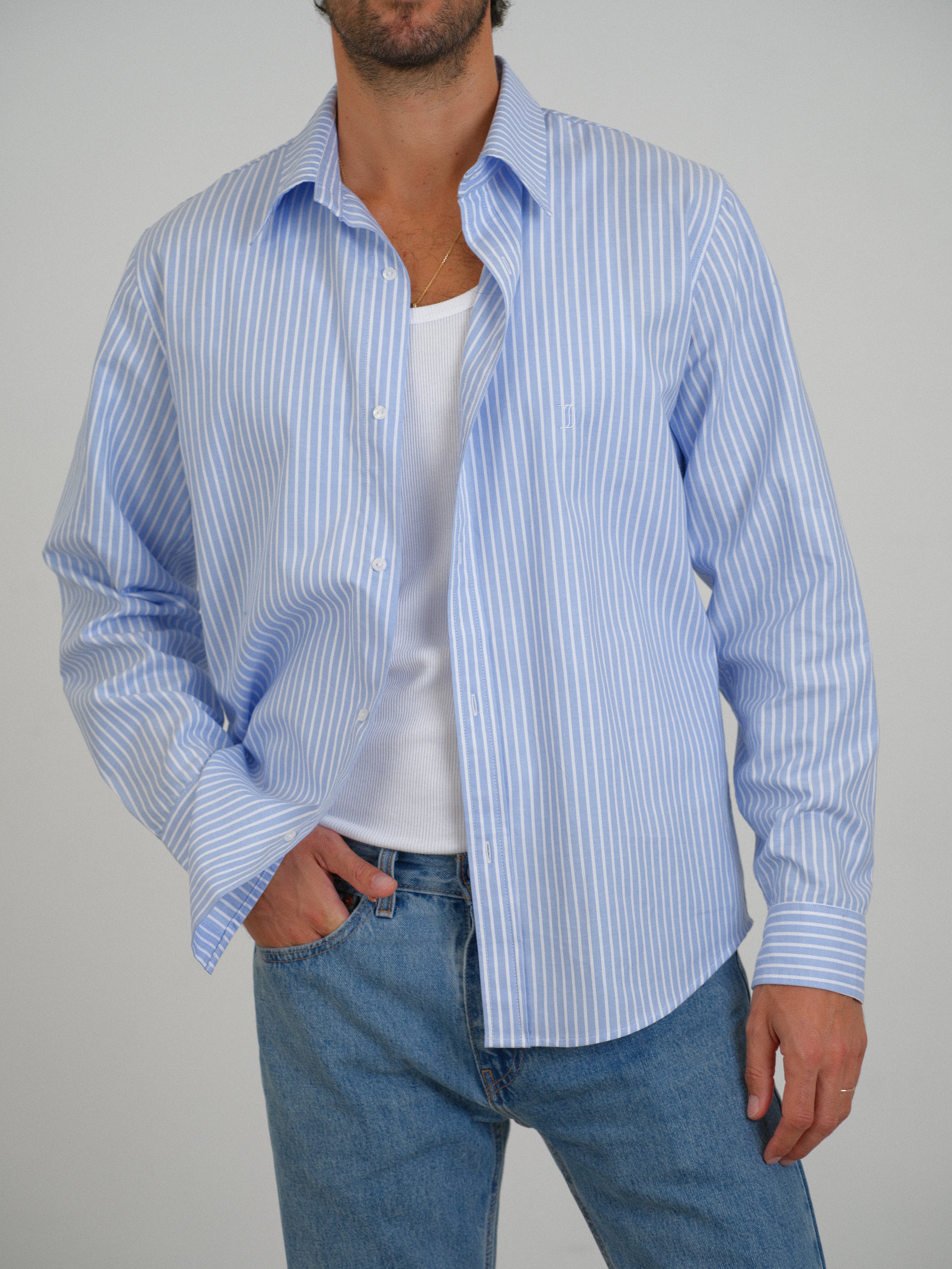 MEN SHIRT WITH BLUE STRIPES