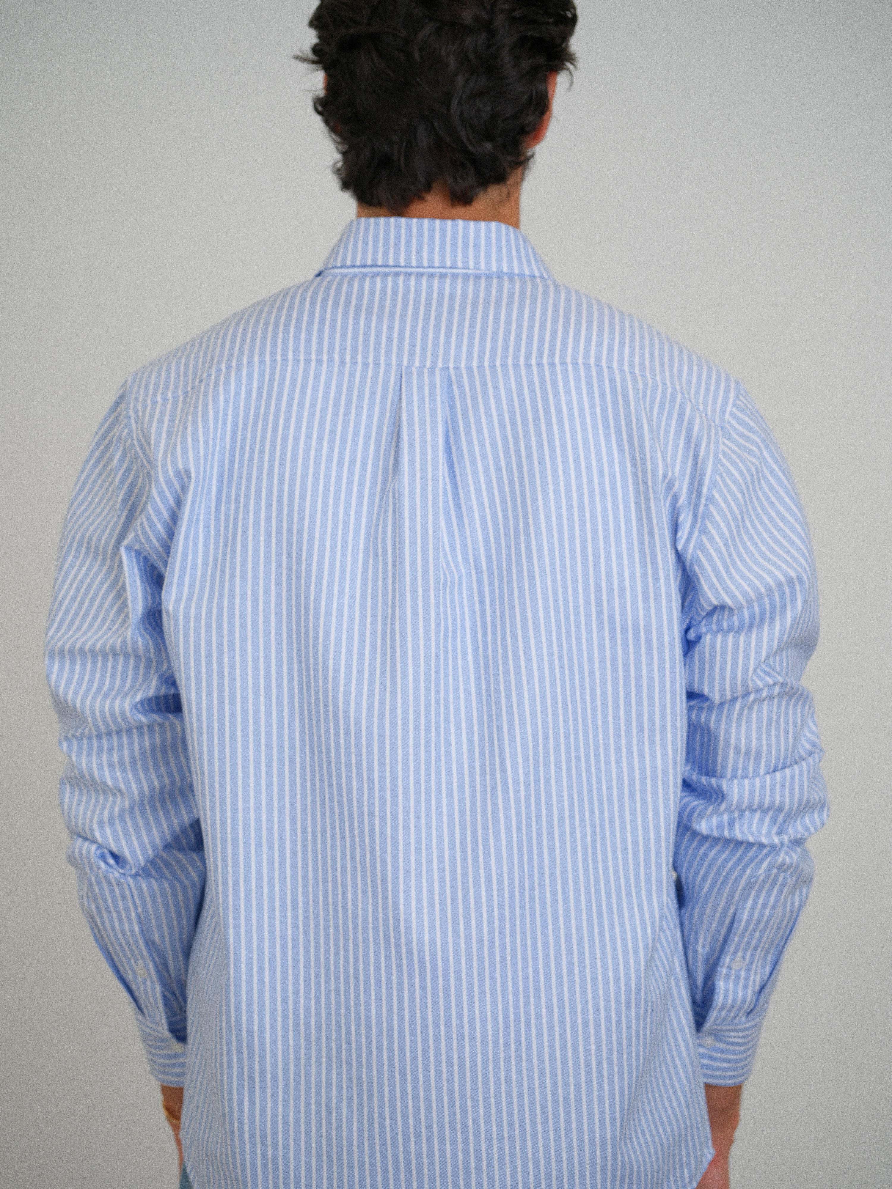MEN SHIRT WITH BLUE STRIPES
