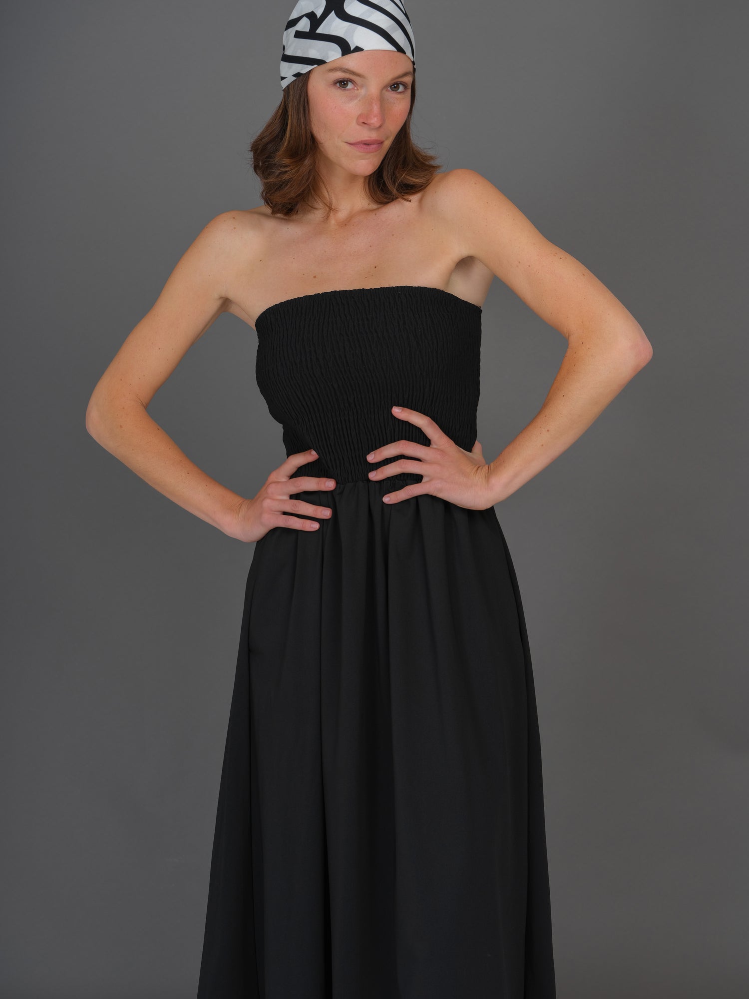 Ava dress black
