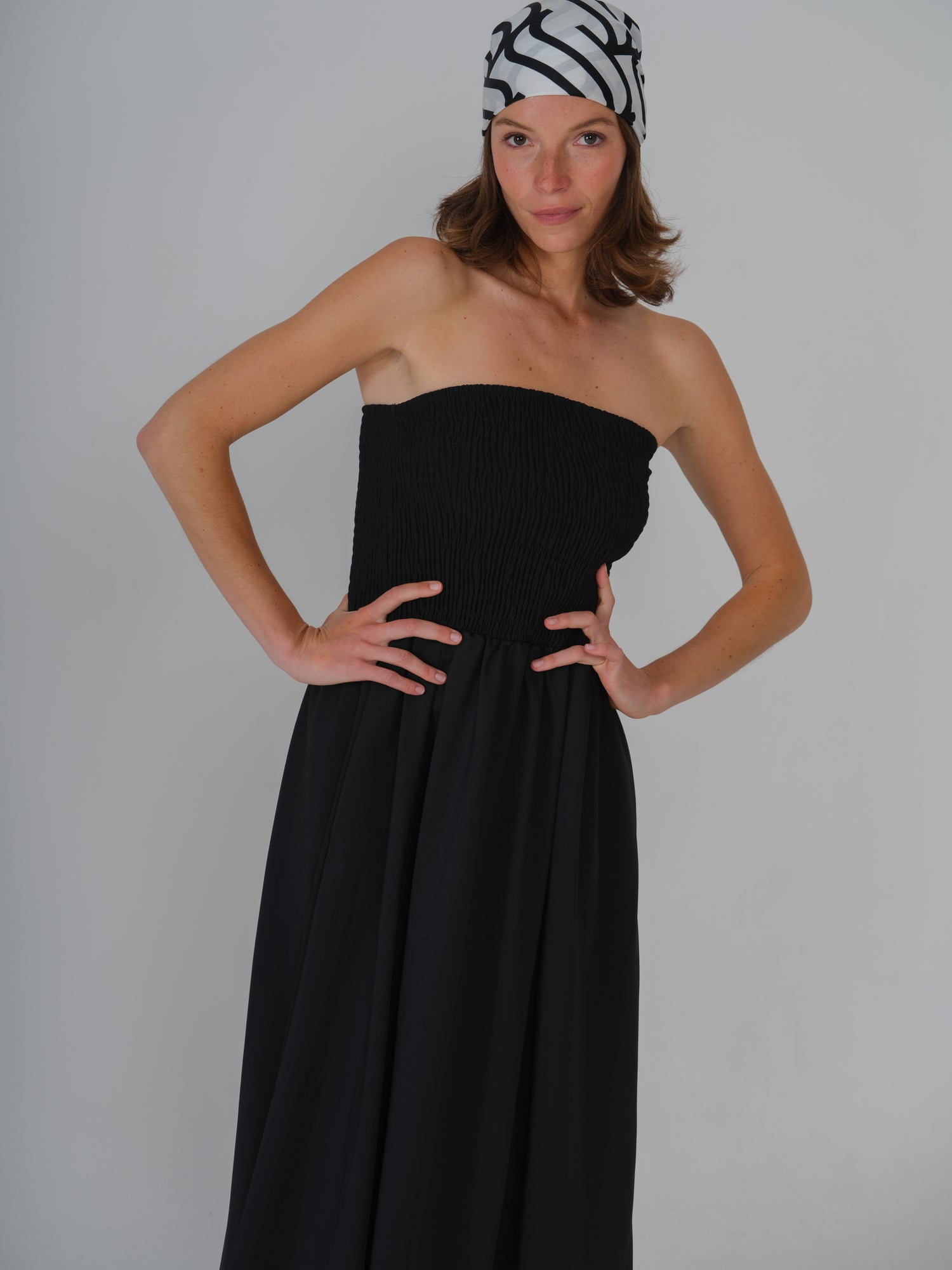 Ava dress black