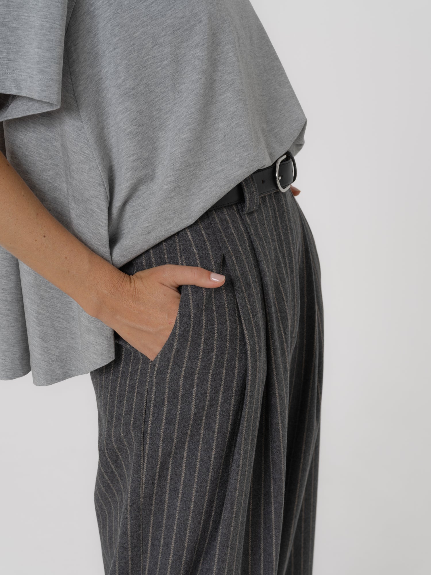 Pantalon Georges gris rayé