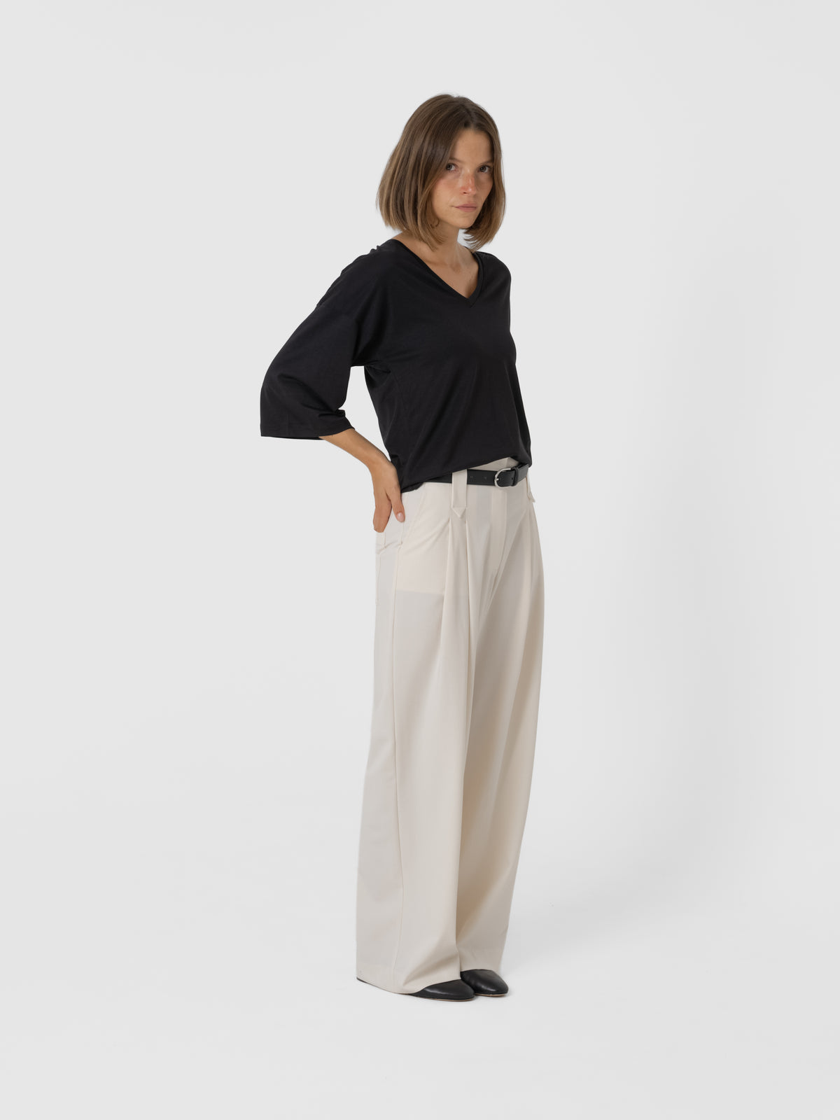 Louise tee black