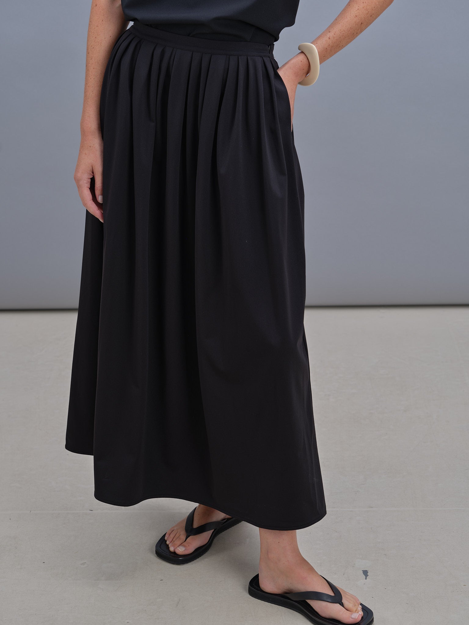 Rita skirt black