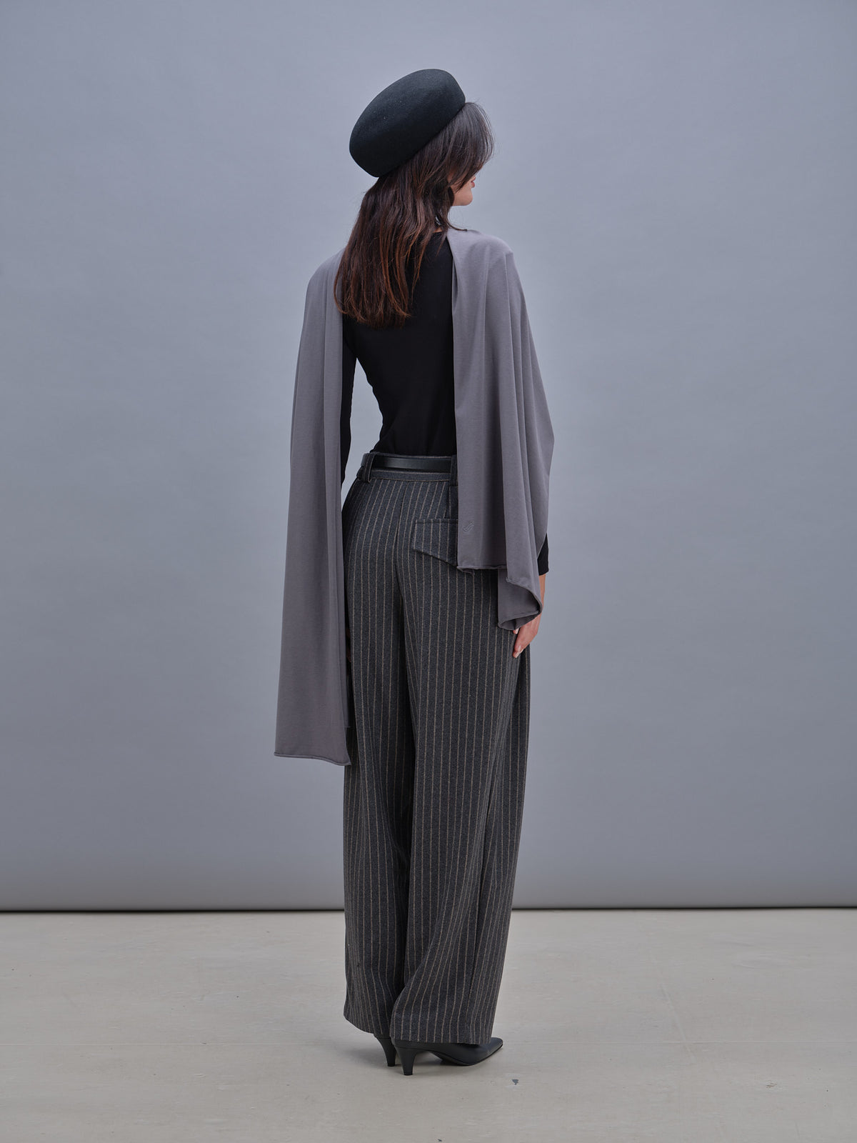 Demi scraf grey