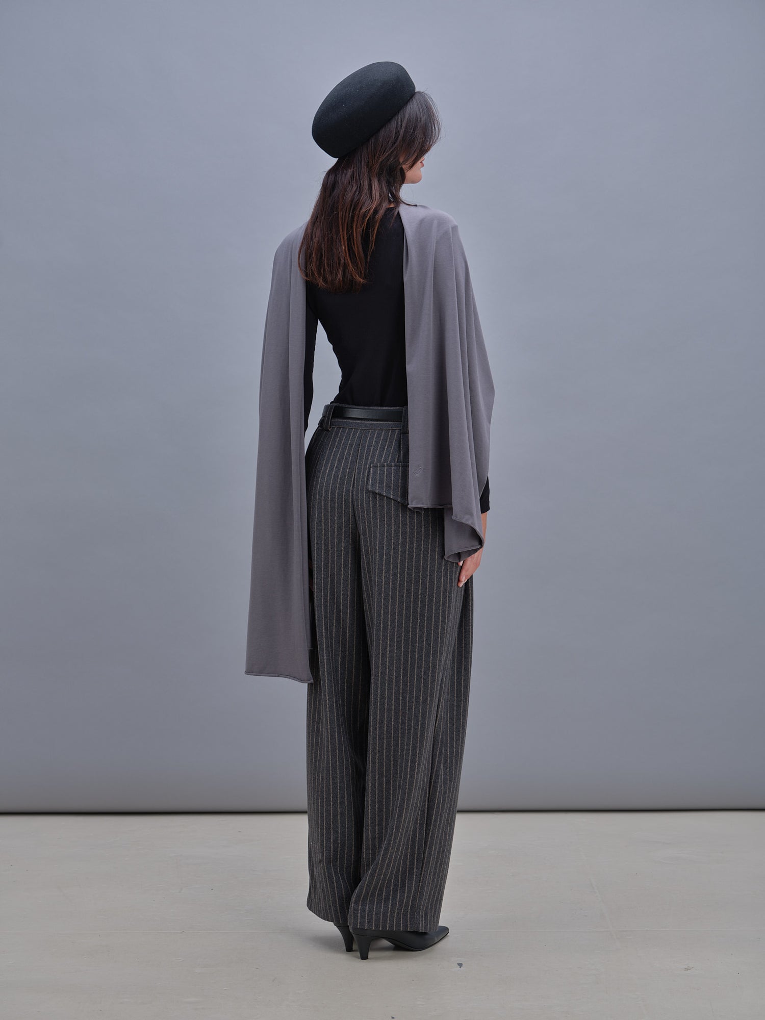 Demi scraf grey